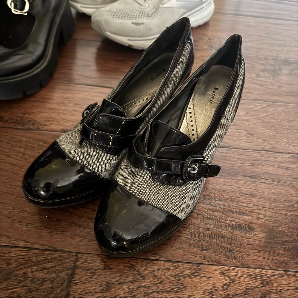 Bliss Black and Gray Heels with Patent Leather